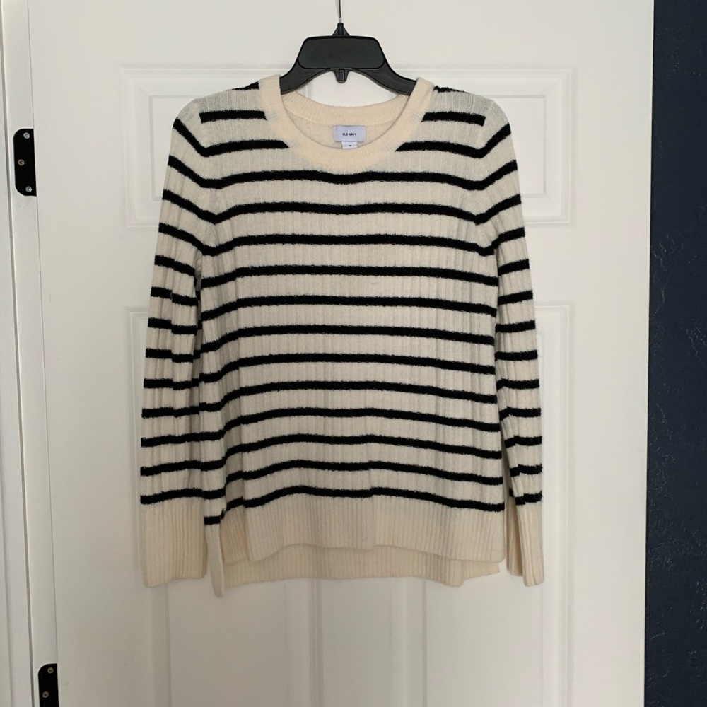 Black and White Old Navy Striped Sweater Size M